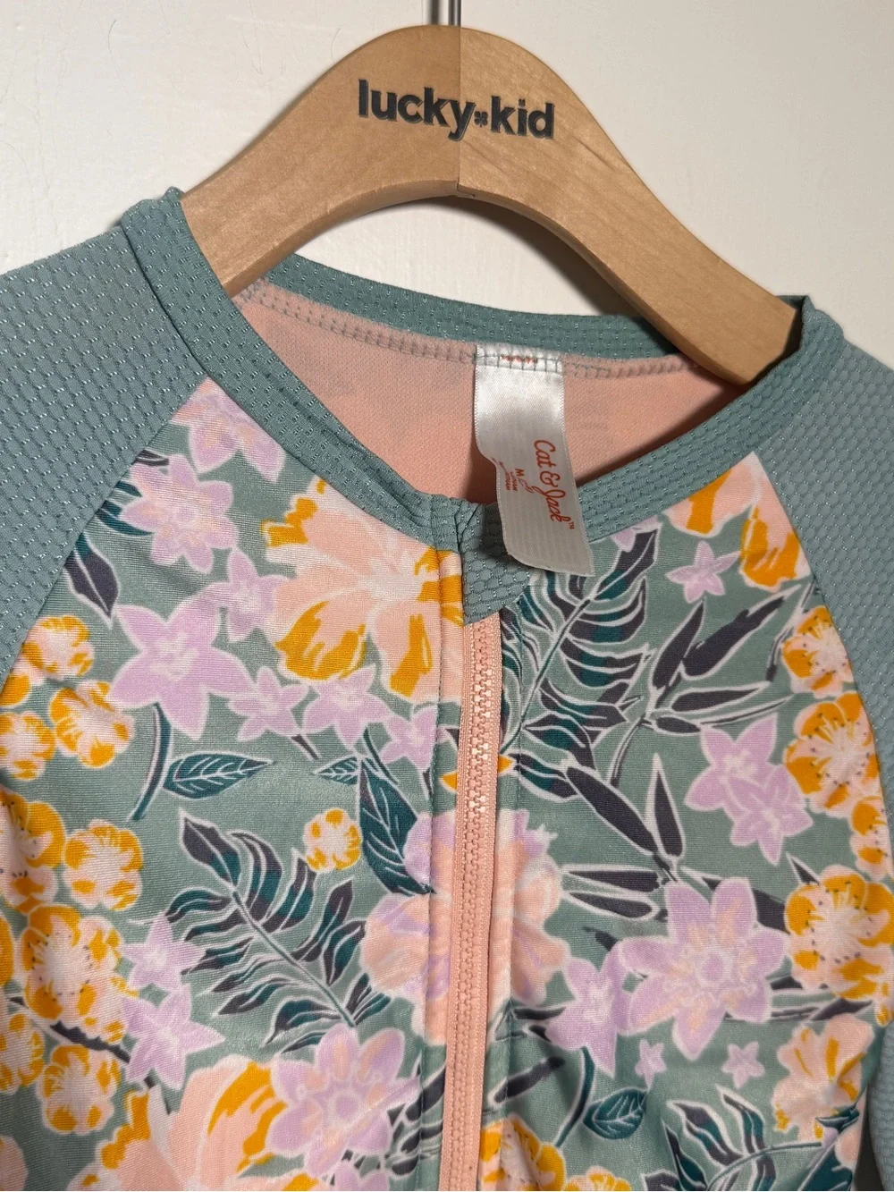 Cat & Jack Sage Floral Long-Sleeve One-Piece Swimsuit Medium 7/8